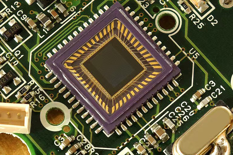 高性能BGA主控芯片 · 算力核心